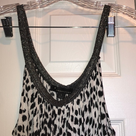 Forever 21 Loose Fitting Tank - Picture 4 of 5